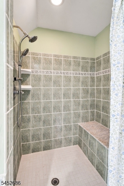 300 Emerson Ln Property Photo 22