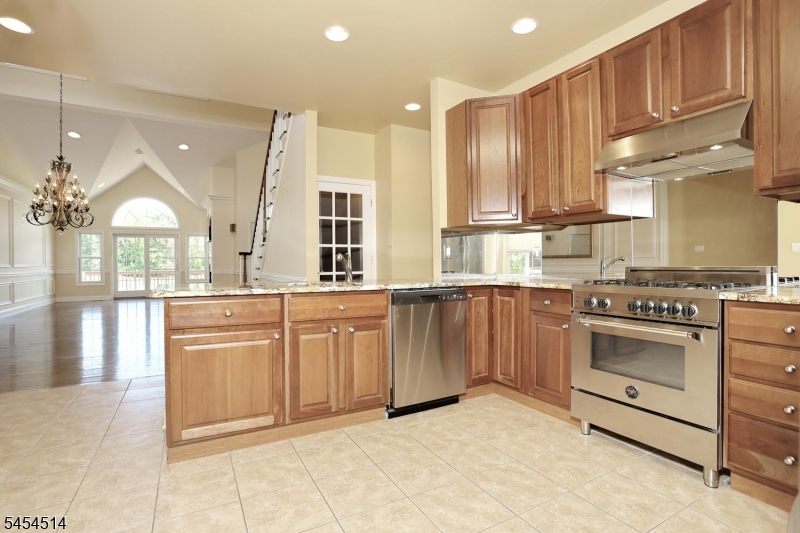 28 Turnberry Ln 28 Property Photo 7