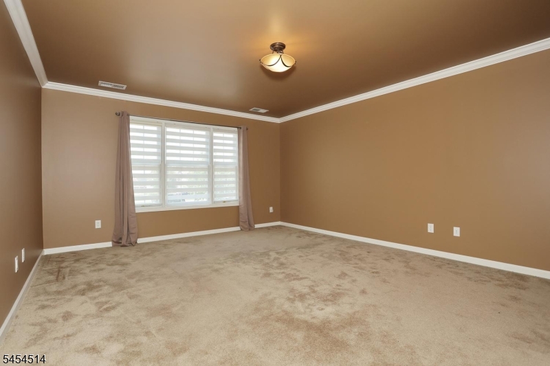 28 Turnberry Ln 28 Property Photo 30