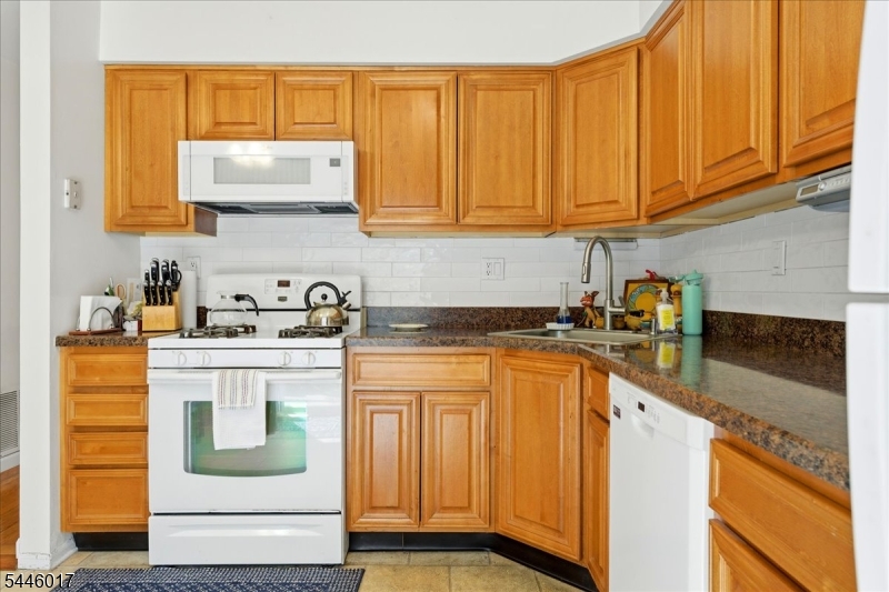26 Alameda Ct Property Photo 17