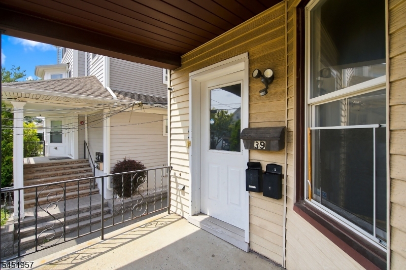 39 La France Ave Property Photo 3