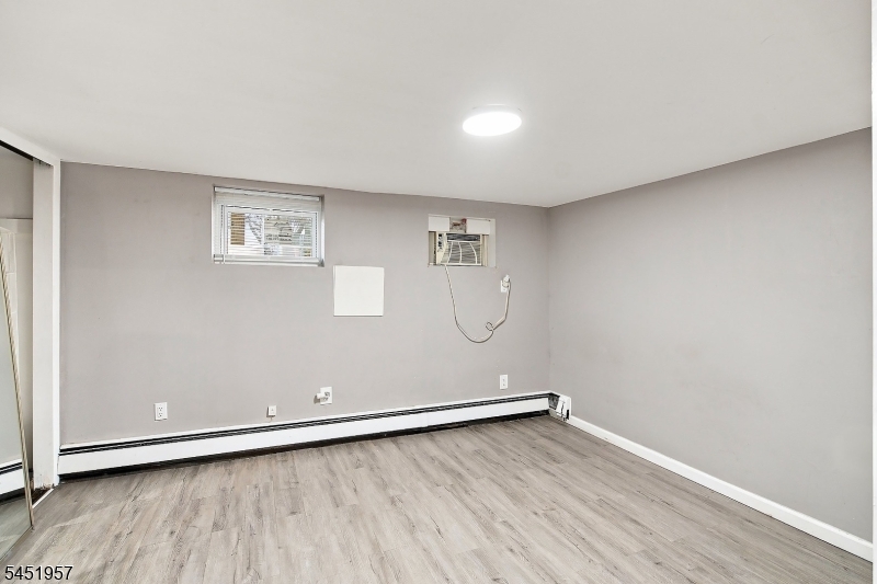 39 La France Ave Property Photo 24
