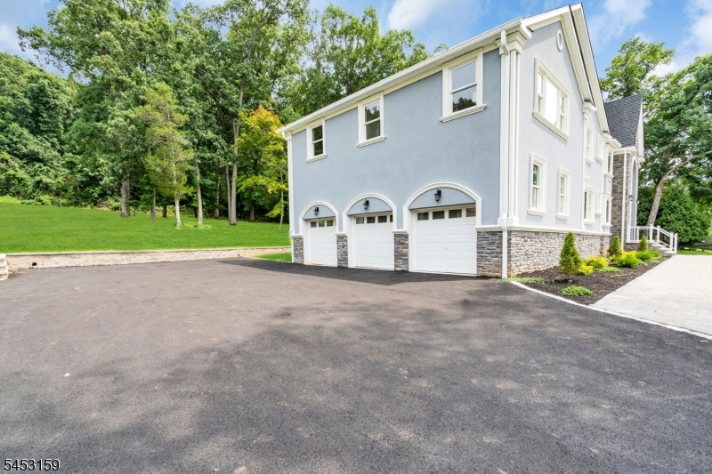1395 Washington Valley Rd Property Photo 41