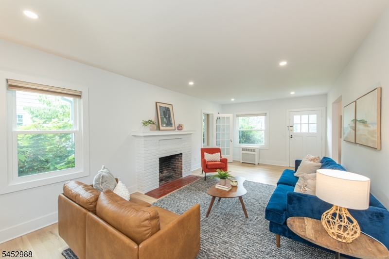 22 Euclid Pl Property Photo 6