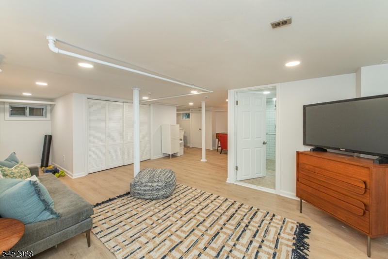 22 Euclid Pl Property Photo 22