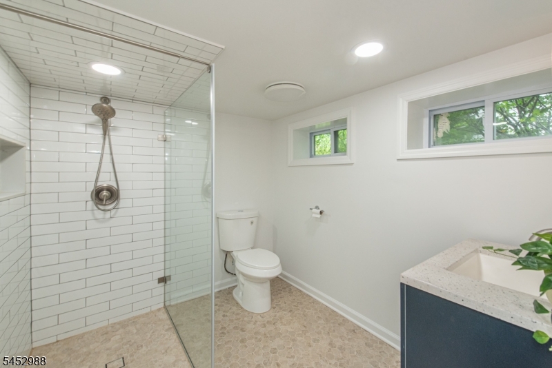 22 Euclid Pl Property Photo 25