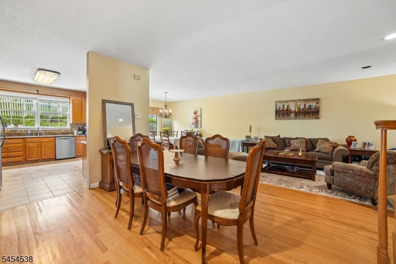 6 Hancock Dr Property Photo 10