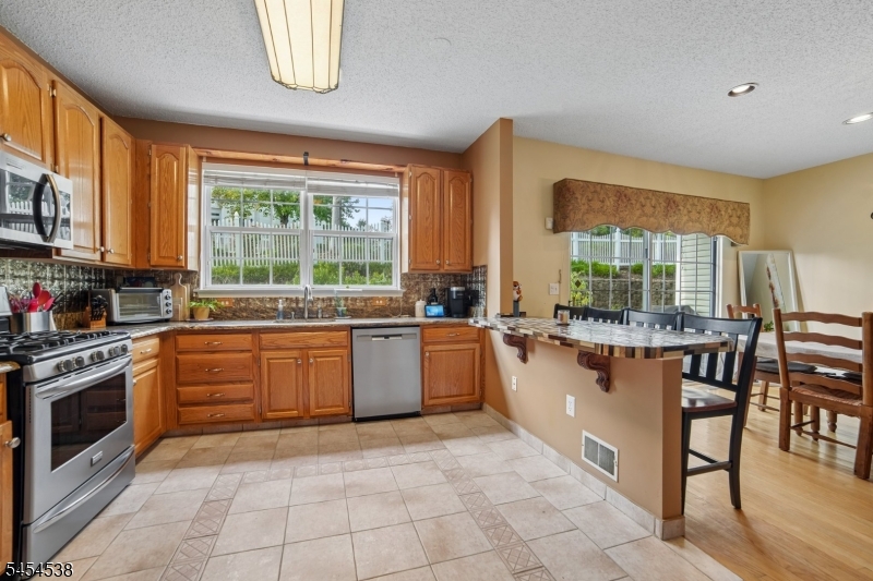 6 Hancock Dr Property Photo 12