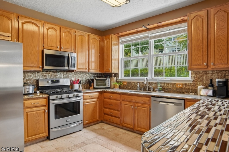 6 Hancock Dr Property Photo 13
