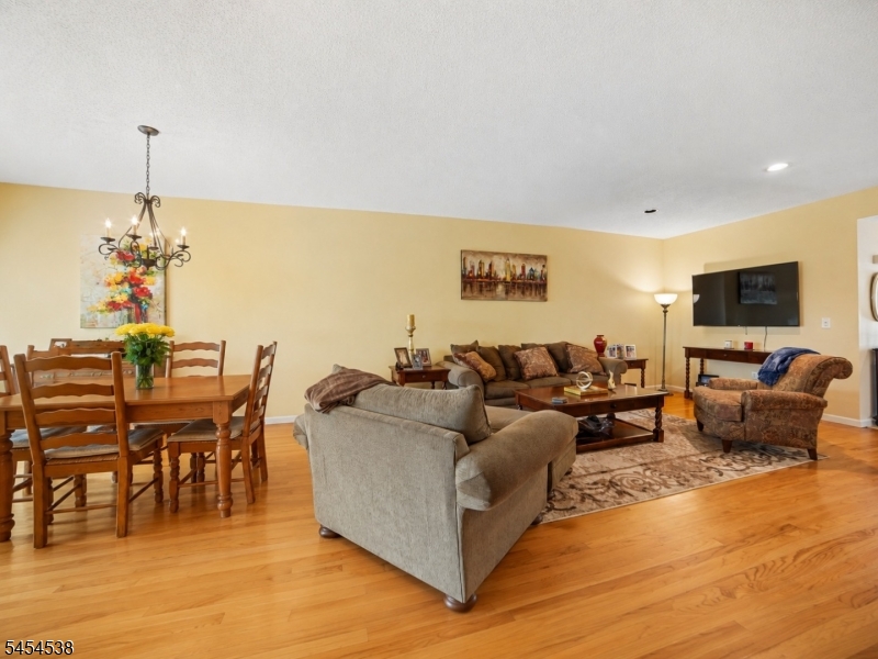 6 Hancock Dr Property Photo 16