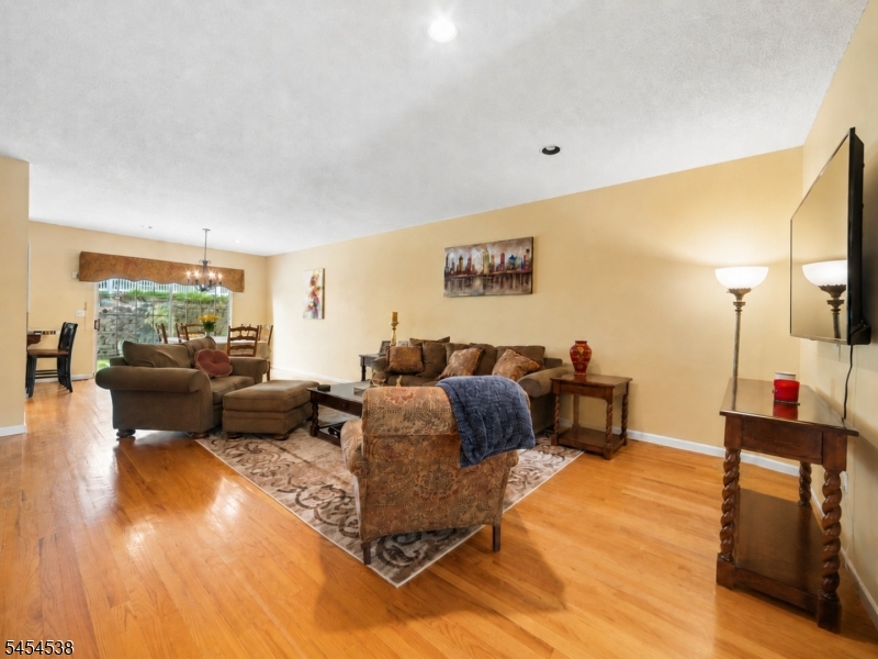 6 Hancock Dr Property Photo 17