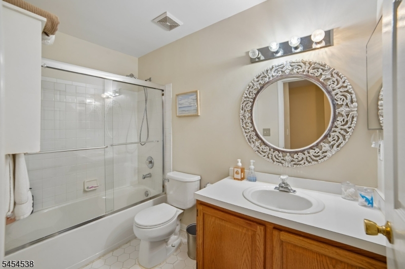 6 Hancock Dr Property Photo 24