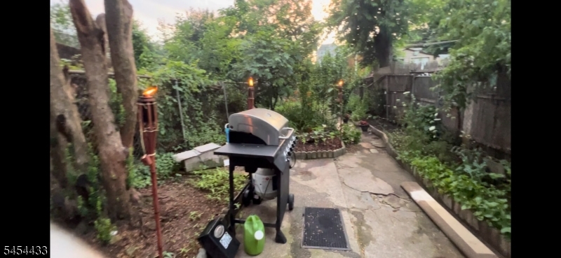 272 N 7th St Property Photo 41