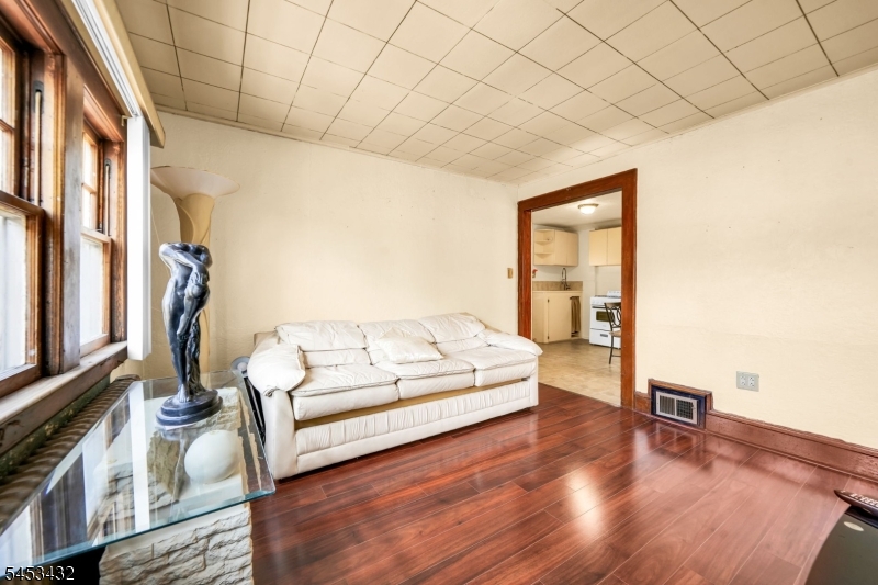 243 Globe Ave Property Photo 19