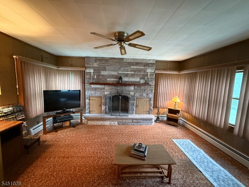 76 Linwood Ave Property Photo 14