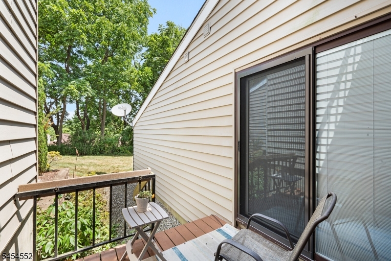 25 Hillside Ct Property Photo 15