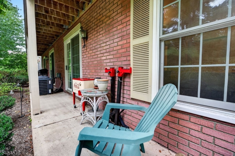 92 Jamestown Rd Property Photo 17