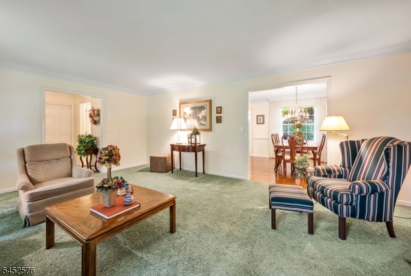 8 Knollwood Drive Property Photo 8