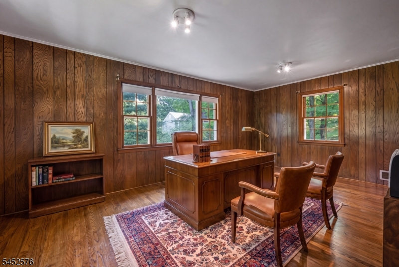 8 Knollwood Drive Property Photo 17