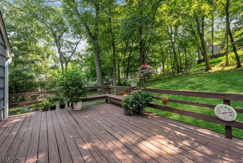 8 Knollwood Drive Property Photo 28