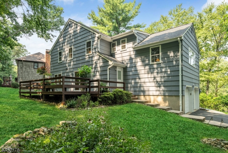 8 Knollwood Drive Property Photo 31