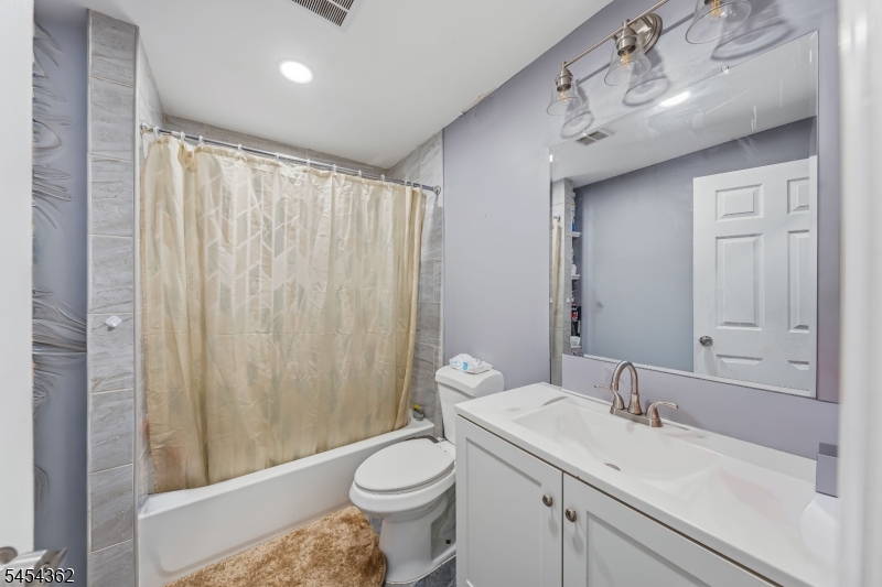 313 Washington Ave Property Photo 18