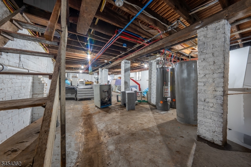 313 Washington Ave Property Photo 25