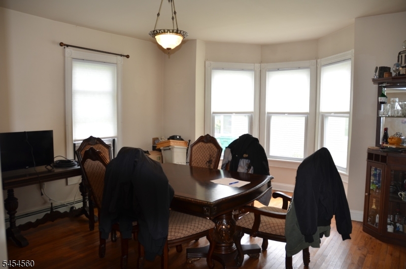 92 Newton Ave Property Photo 9