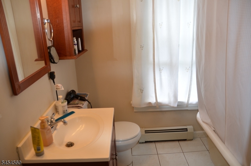 92 Newton Ave Property Photo 18