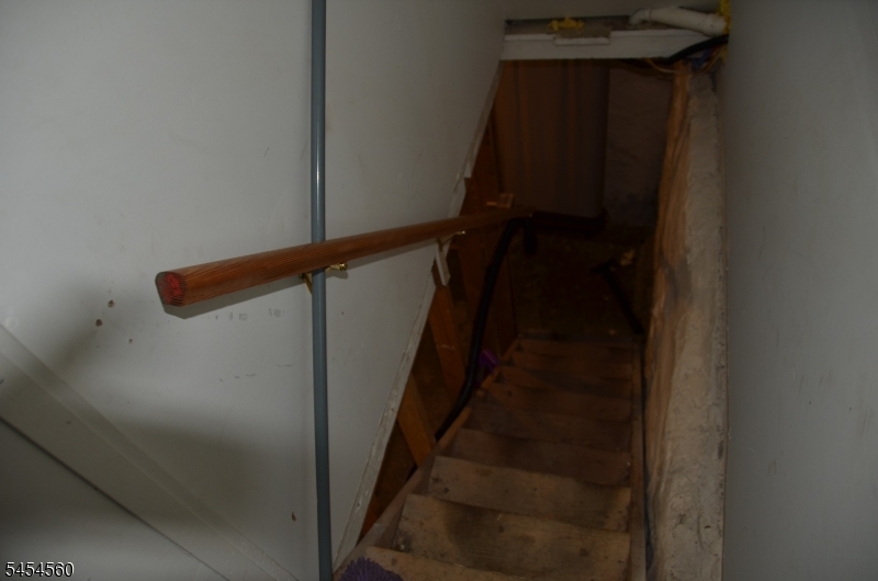 92 Newton Ave Property Photo 25