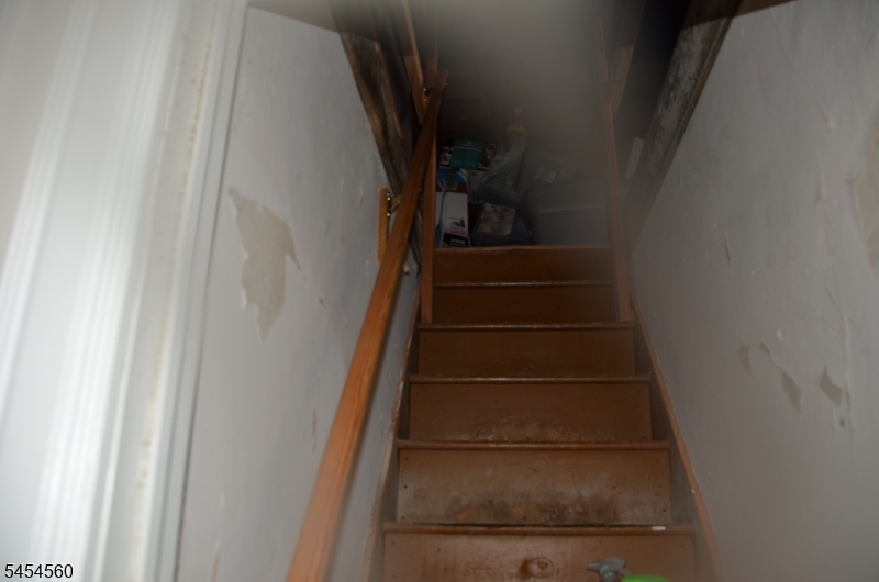92 Newton Ave Property Photo 28