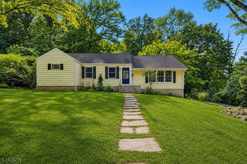27 Inwood Rd Property Photo 1