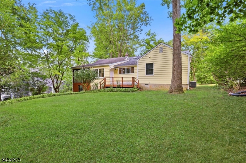27 Inwood Rd Property Photo 36