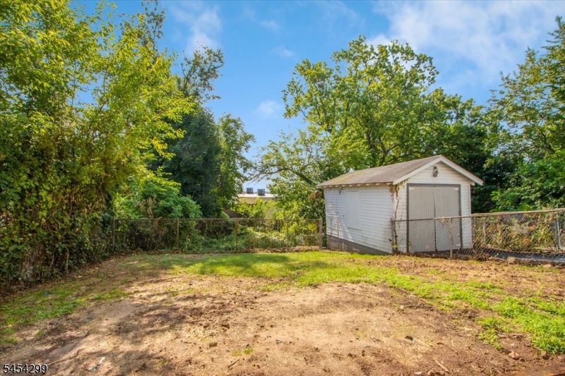 108 Hillside Ter Property Photo 27