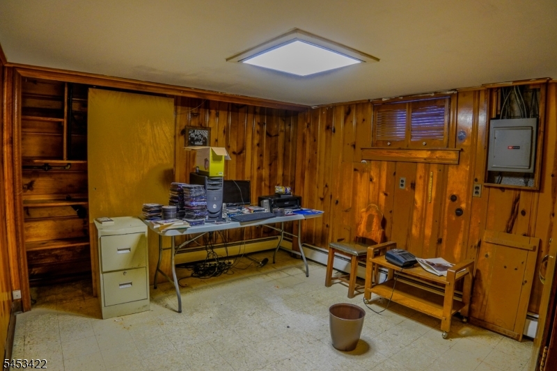 2031 Gless Ave Property Photo 19