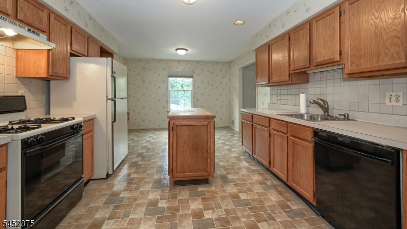 42 Bowfell Ct Property Photo 8