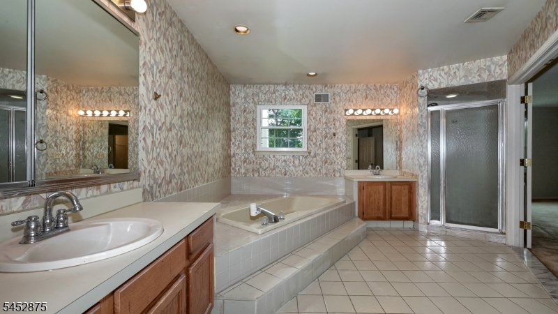 42 Bowfell Ct Property Photo 15