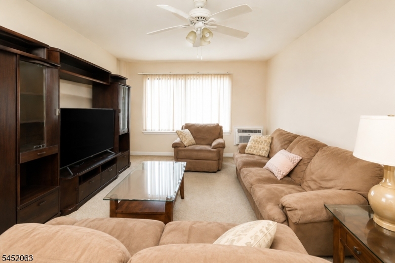 833 Main Unit E E Property Photo 7