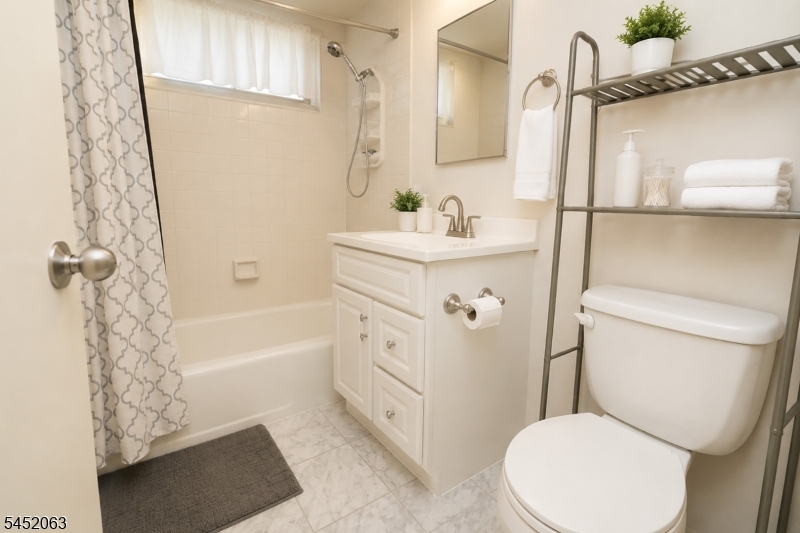 833 Main Unit E E Property Photo 9