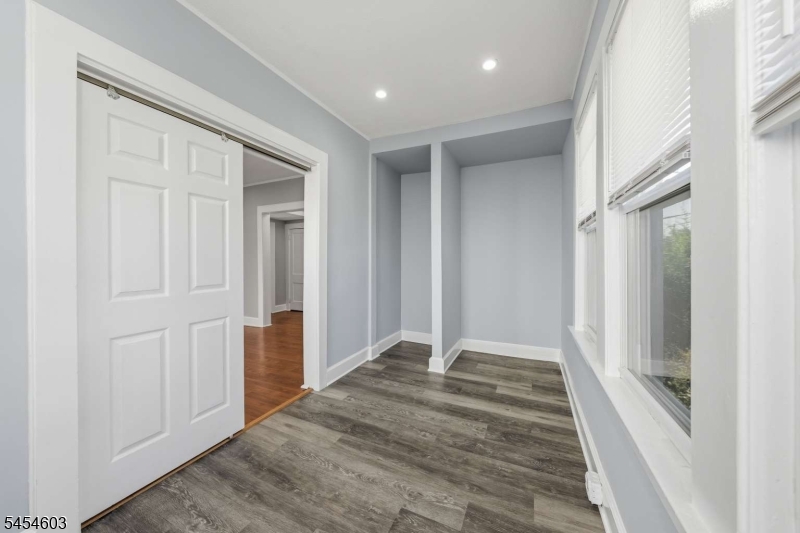 17 Boyden Pkwy 1 Property Photo 16