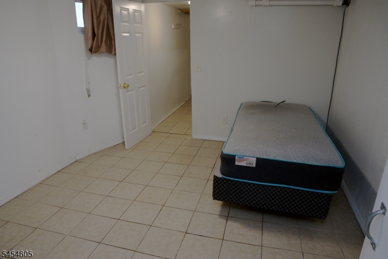292 Governor St Property Photo 8