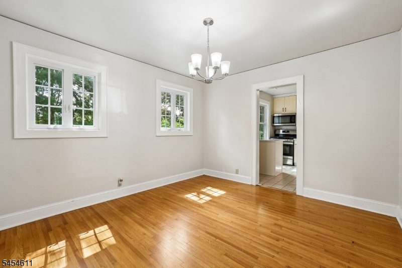 22 Elm St Property Photo 8