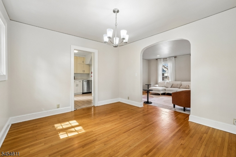 22 Elm St Property Photo 9