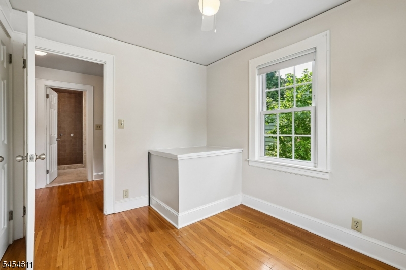 22 Elm St Property Photo 18