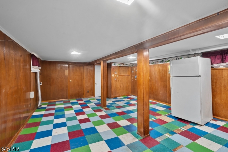 121 Scofield St Property Photo 21