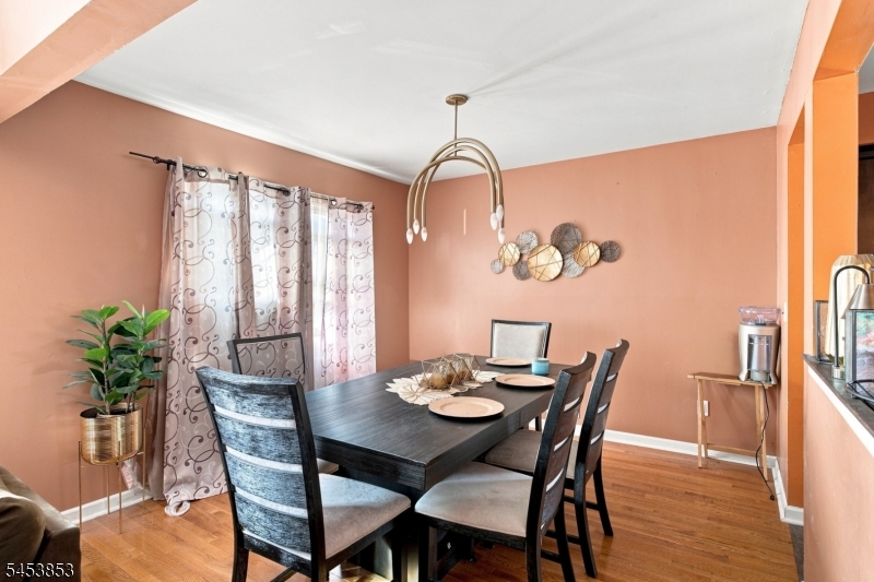 1114 Middlesex St Property Photo 21