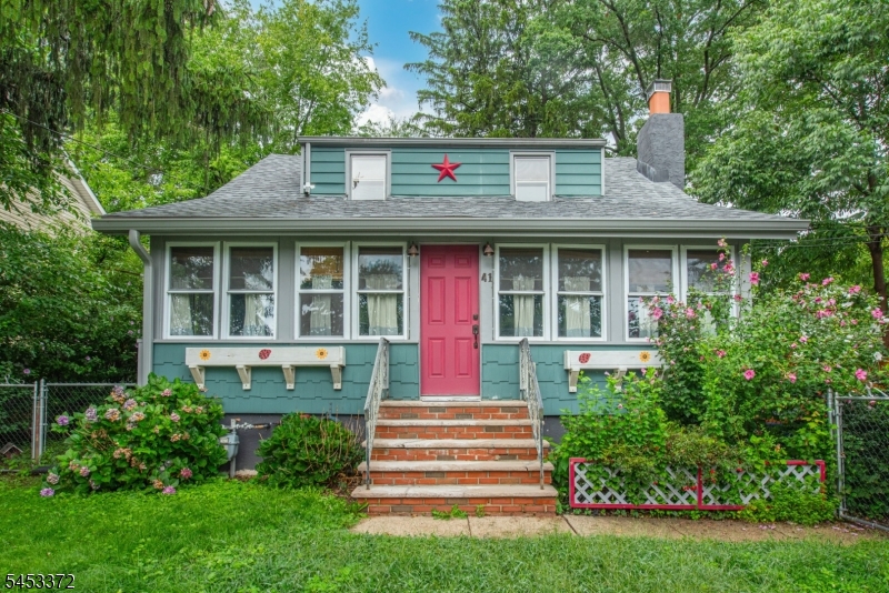 41 Dacotah Ave Property Photo 1