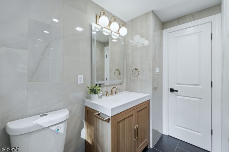 34 Clark St Property Photo 4