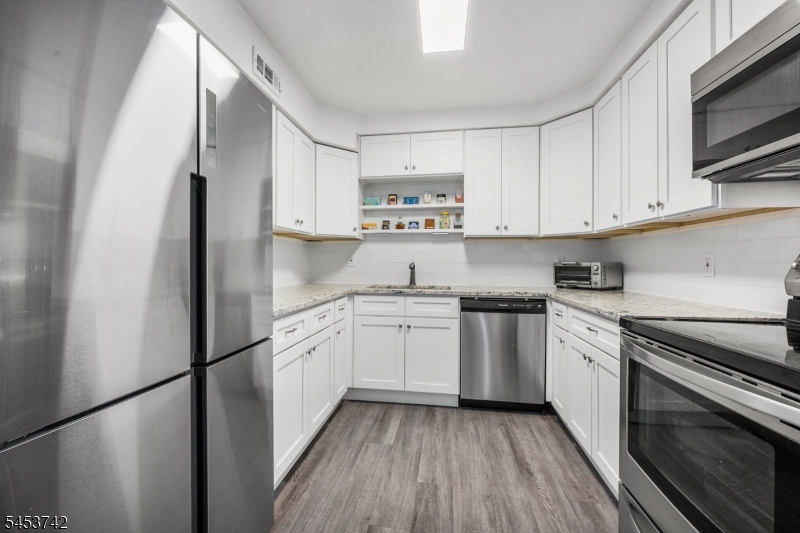 3106 Revere Ct Property Photo 9