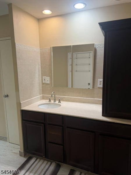 652 Holly Ln Property Photo 25